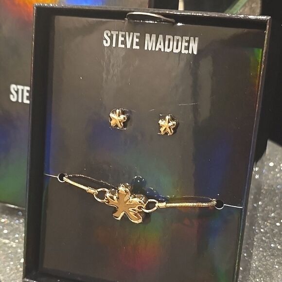 Steve Madden Flower Design Stud Earring & Adjustable Bracelet Set - Picture 2 of 7
